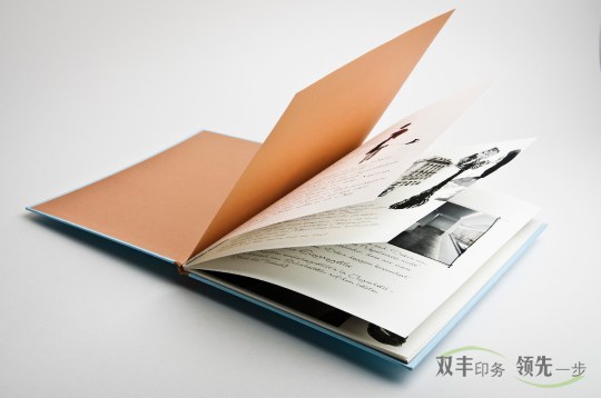 畫冊(cè)印刷中上光的方法有那些?